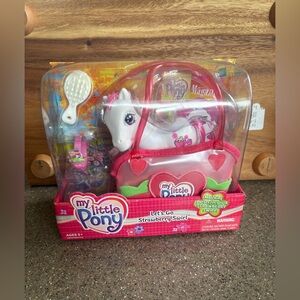 My Little Pony Let's Go Strawberry Swirl Toy Set G3